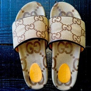 Gucci Men Slides. Size 13. Great condition.